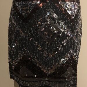 H&M Black and Silver Sequin Pencil Skirt Size M